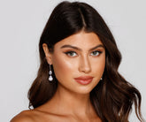 Boucles d'oreilles en forme de larme en zircone cubique à l'éclat envoûtant
